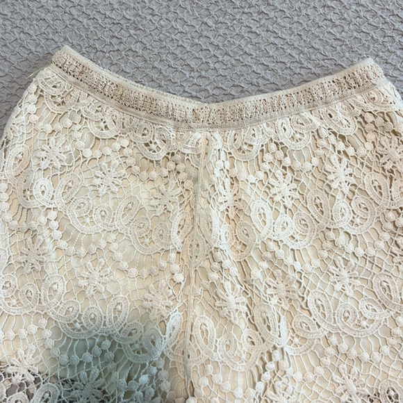 Boho Style Summer Shorts Medium with Lace Hem - Picture 5 of 5